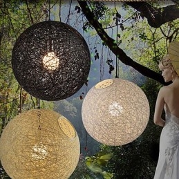 Lampe de forme sphérique et colorée, style country américain créatif.