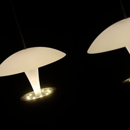 Suspension en métal avec peinture moderne