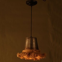 Faites de la corde de vieux lustre une création créative