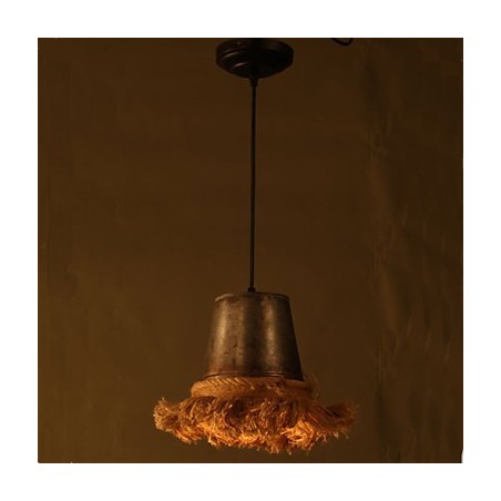 Faites de la corde de vieux lustre une création créative Faites de la corde de vieux lustre une création créative