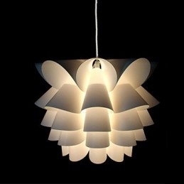 Lampe suspendue Lotus blanche contemporaine et minimaliste de Nordic Idea