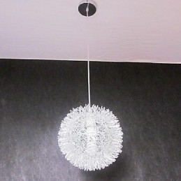 Suspension moderne et contemporaine en métal avec globe