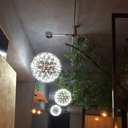 Lustre contemporain créatif à suspension ronde