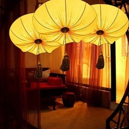 Lustre créatif rond en tissu rouge avec feuille de lotus, idéal pour un mariage, un festival ou un festival