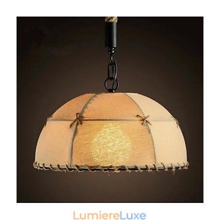 Un bref lustre en corde de chanvre semi-circulaire de Vogue Lights Un bref lustre en corde de chanvre semi-circulaire de Vogue Lights