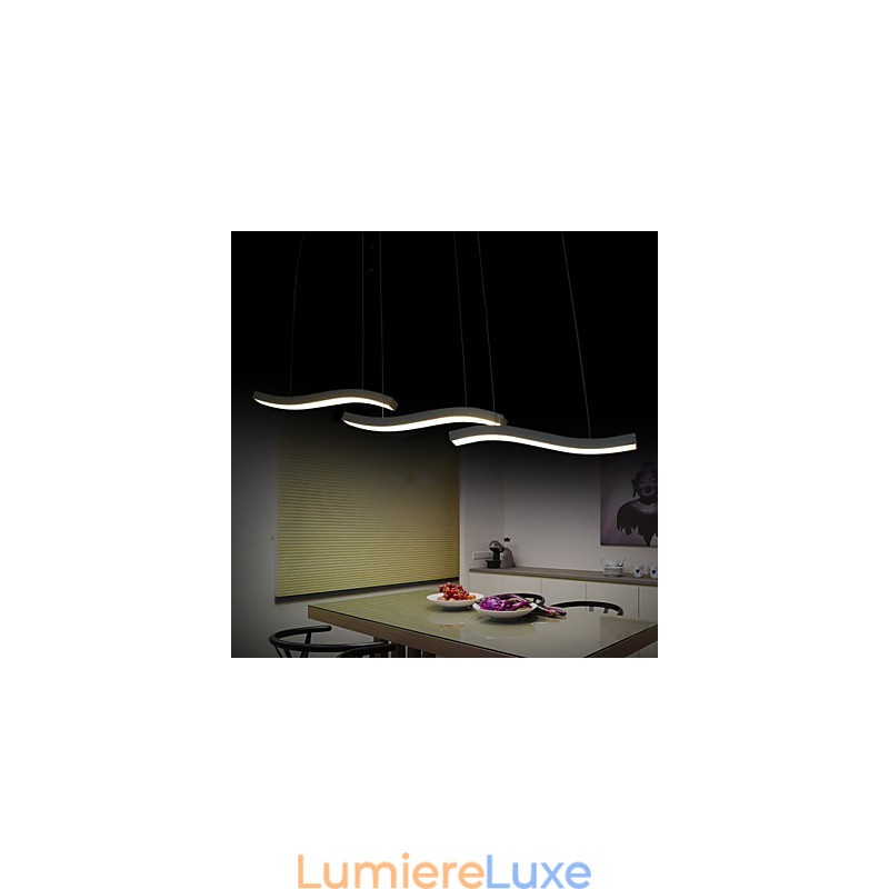 Suspension simple en acrylique au design ondulé