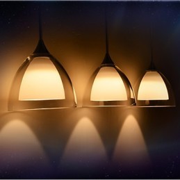Suspension îlot à 1 lumière à deux niveaux en verre transparent et chrome poli