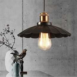 Lustre vintage en fer forgé avec parapluie noir unique