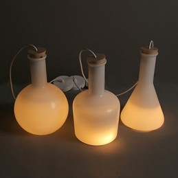 Lampe suspendue en verre blanc magique, contemporaine et compacte, idéale pour les bouteilles