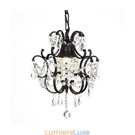 Lustre moderne avec perles de cristal Lustre moderne avec perles de cristal