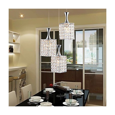 Lustre suspendu à 3 lumières avec cadre en métal et cristal K9, ampoule incluse Lustre suspendu à 3 lumières avec cadre en métal et cristal K9, ampoule incluse