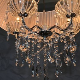 Suspension 5 lumières délicate et chic avec motif fleuri