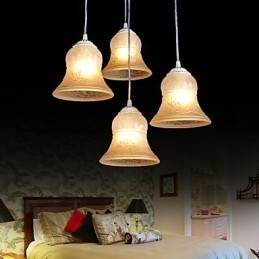 Suspension blanche à quatre lumières avec abat-jour en verre doré à la main, style rétro européen classique