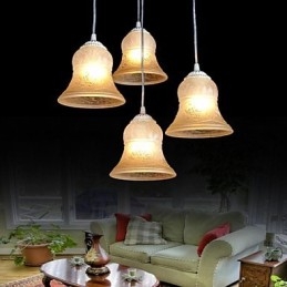 Suspension blanche à quatre lumières avec abat-jour en verre doré à la main, style rétro européen classique