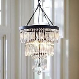 Suspension 3 lumières moderne et élégante en métal et cristal