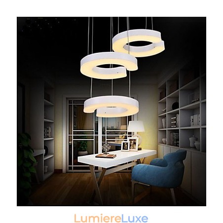 Lustre en acrylique de type Three C Lustre en acrylique de type Three C
