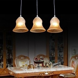Suspension blanche à trois lumières avec abat-jour en verre doré à la main, style rétro européen classique