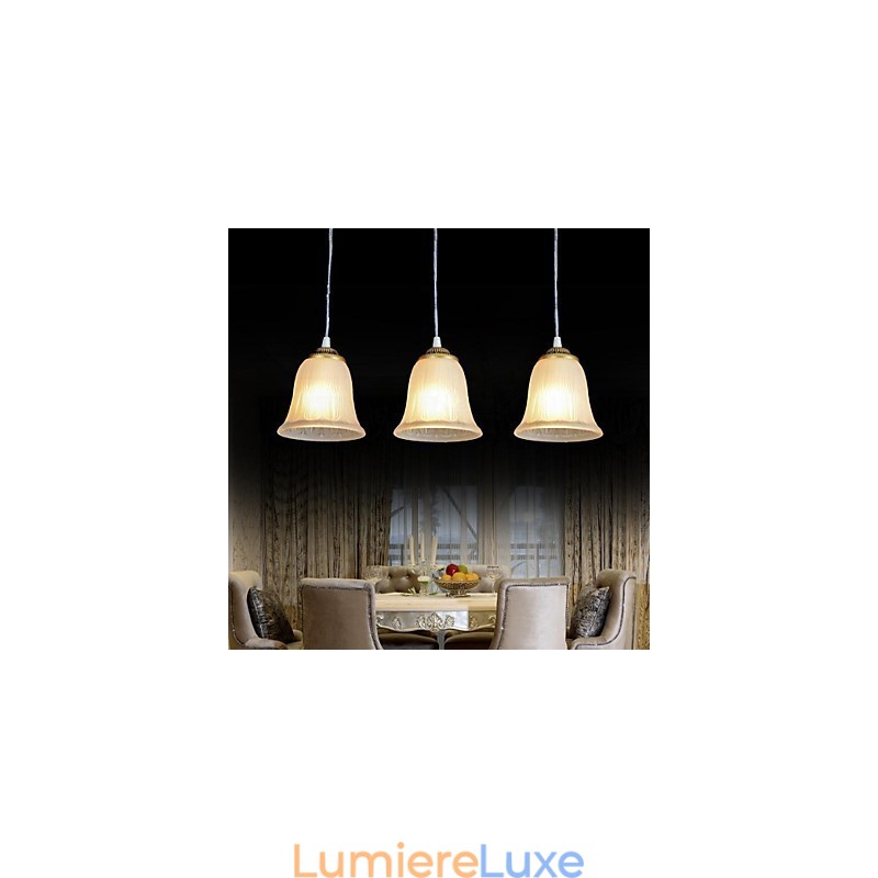 Suspension en bronze à trois lumières, abat-jour en verre, style rétro européen classique