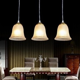 Suspension en bronze à trois lumières, abat-jour en verre, style rétro européen classique