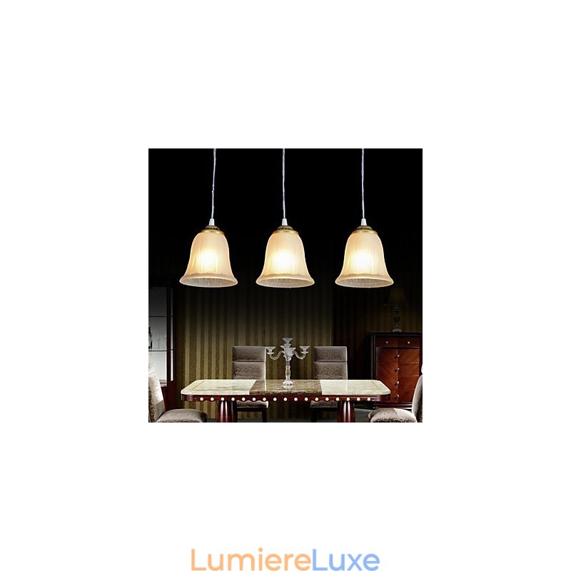 Suspension en bronze à trois lumières, abat-jour en verre, style rétro européen classique