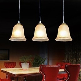 Suspension en bronze à trois lumières, abat-jour en verre, style rétro européen classique