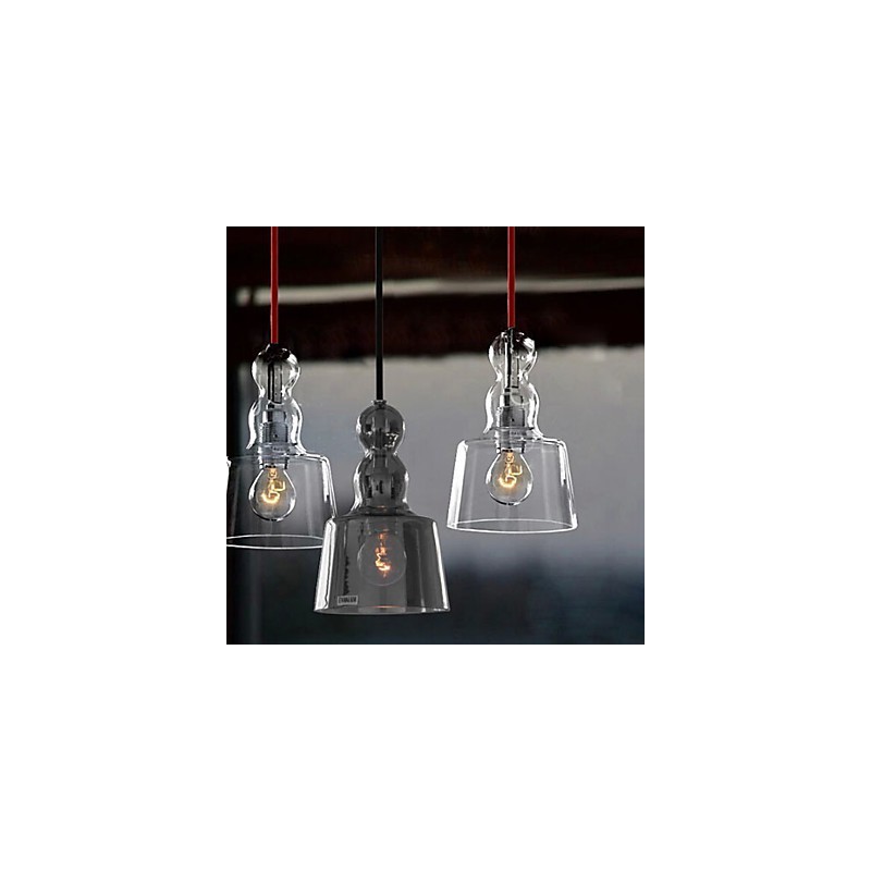 Lampe suspendue de la ligne de parfums The Glass Chandelier