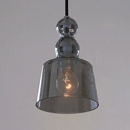 Lampe suspendue de la ligne de parfums The Glass Chandelier