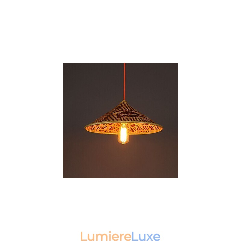 Lustre en bambou avec chapeau, lampe, poisson, gens, chapeaux
