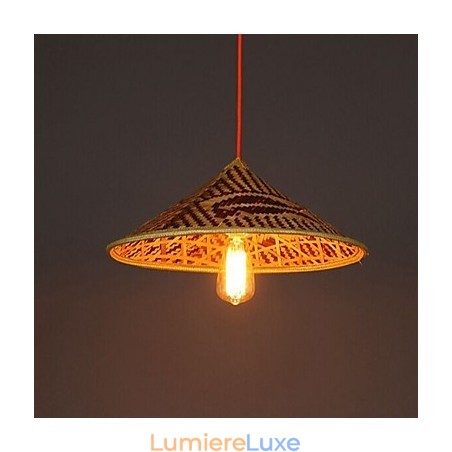 Lustre en bambou avec chapeau, lampe, poisson, gens, chapeaux Lustre en bambou avec chapeau, lampe, poisson, gens, chapeaux