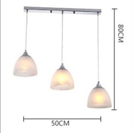 Suspension moderne à trois lumières avec auvent oblong en forme de coupe à vin
