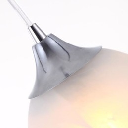 Suspension moderne à trois lumières avec auvent oblong en forme de coupe à vin