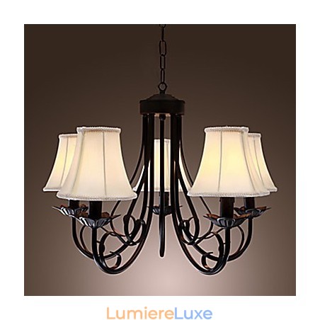 Lustre traditionnel classique en laiton antique Lustre traditionnel classique en laiton antique