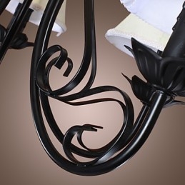 Lustre traditionnel classique en laiton antique