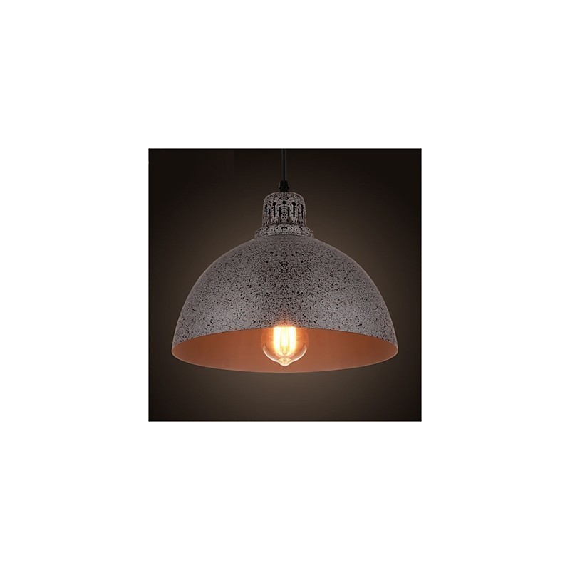 Suspension vintage en métal à pois avec une lumière