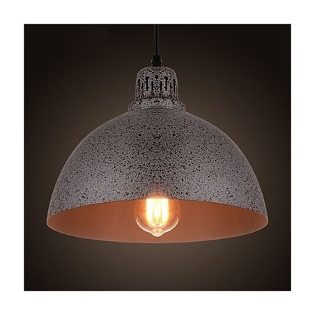 Suspension vintage en métal à pois avec une lumière Suspension vintage en métal à pois avec une lumière