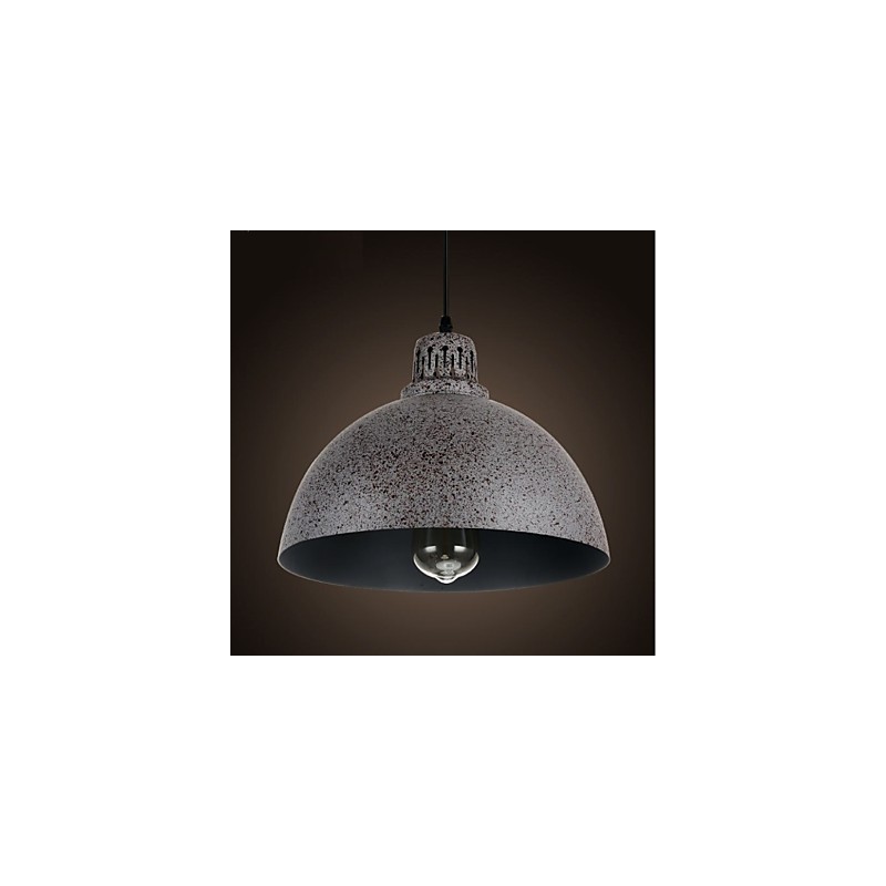 Suspension vintage en métal à pois avec une lumière