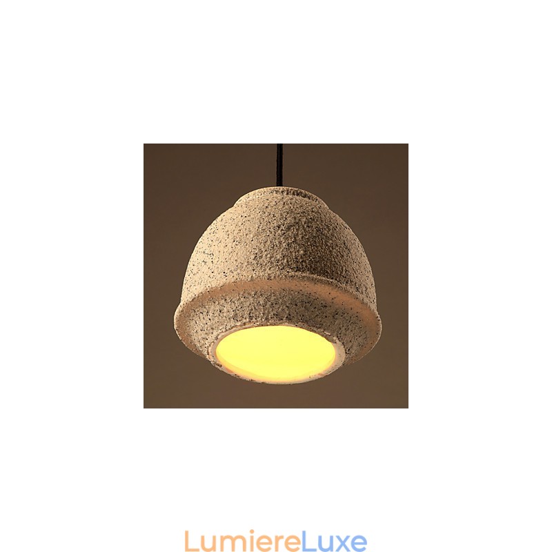 Lustre en céramique couleur sable de Nordic Creative Arts