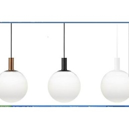 Suspension en verre au design contracté