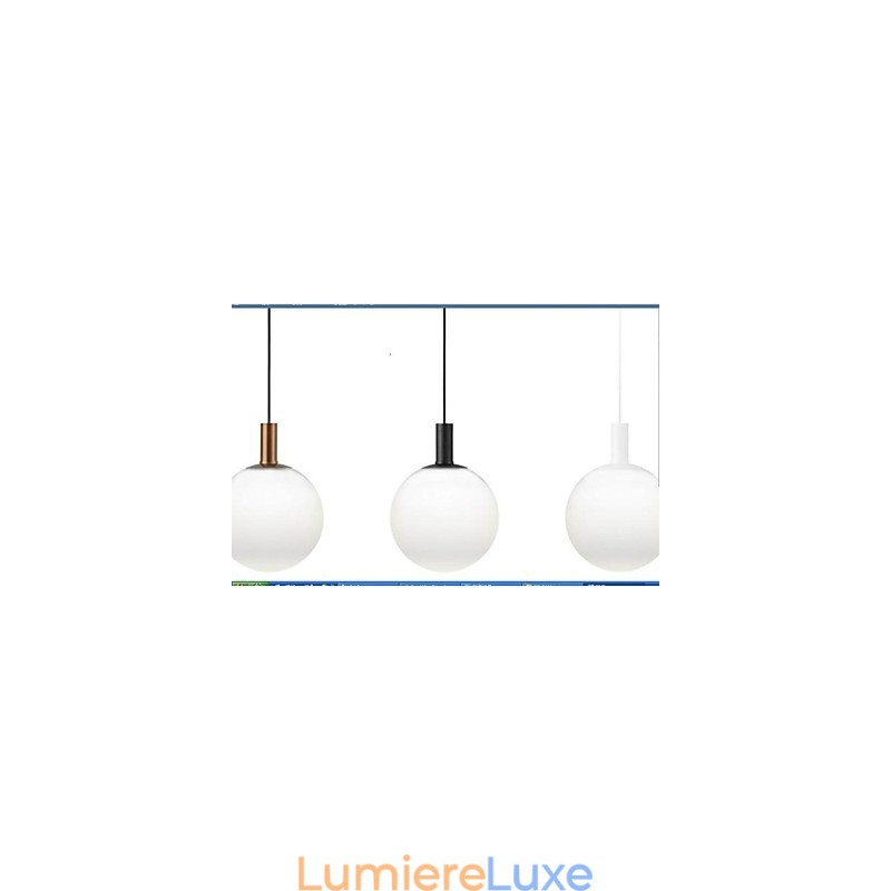 Suspension en verre au design contracté