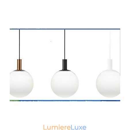 Suspension en verre au design contracté Suspension en verre au design contracté