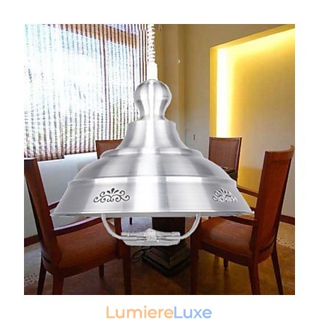 Lustre nordique en vitrail de petite taille, restauré selon des méthodes anciennes Lustre nordique en vitrail de petite taille, restauré selon des méthodes anciennes
