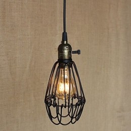 L'industrie rurale américaine a signé un contrat pour un lustre en fer forgé de petite taille et de conception créative.