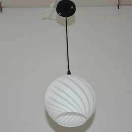 Lustre en verre créatif contemporain et contracté L
