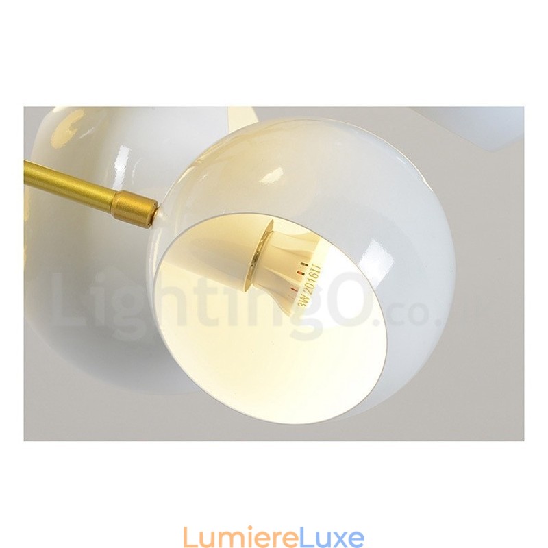 Lustre moderne et contemporain blanc à 10 lumières