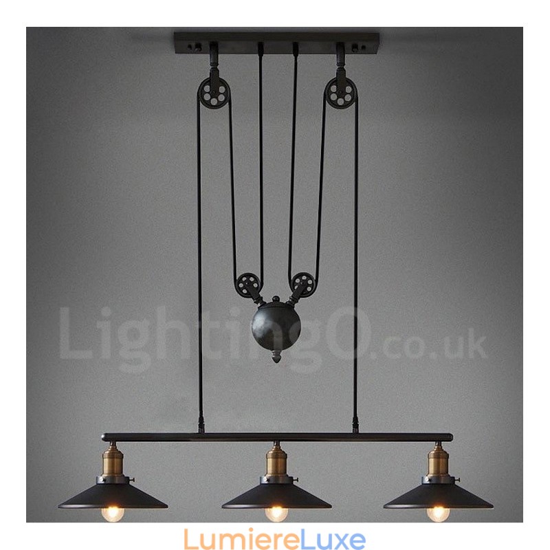 Suspension vintage en métal à 3 lumières de style country