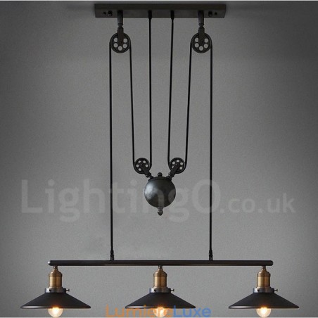 Suspension vintage en métal à 3 lumières de style country Suspension vintage en métal à 3 lumières de style country