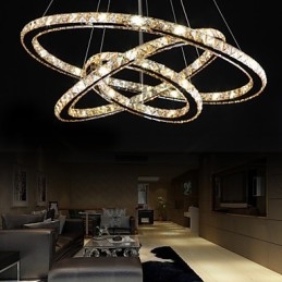Plafonniers avec anneau en cristal de style tendance