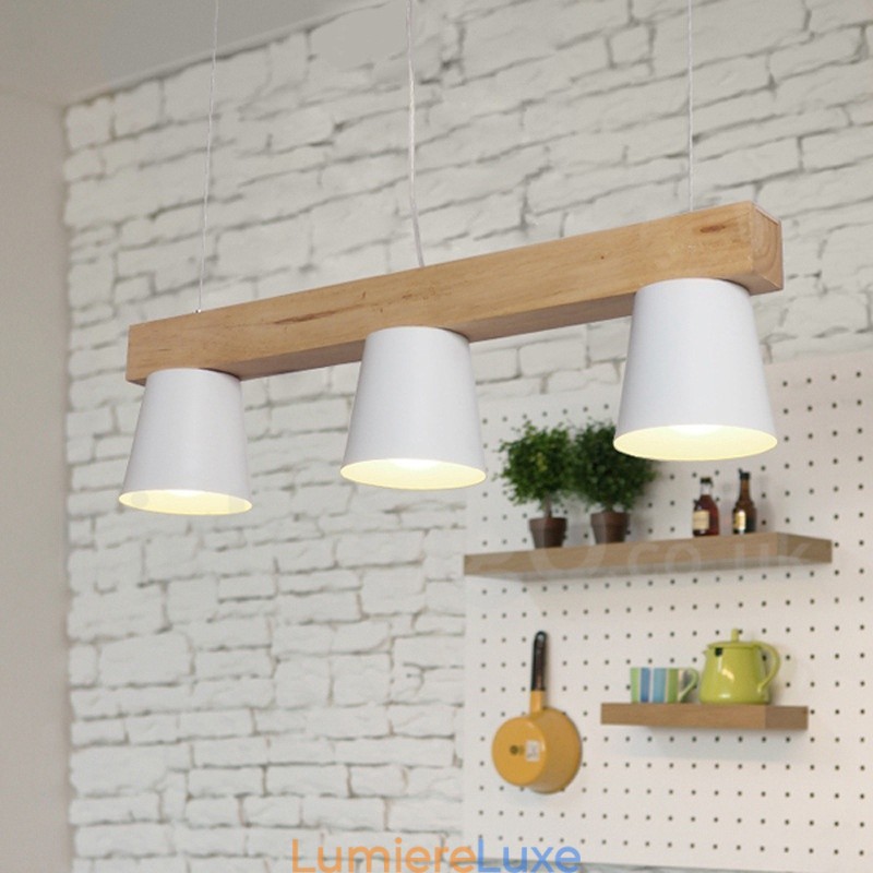 Suspension en bois moderne et contemporaine à 3 lumières