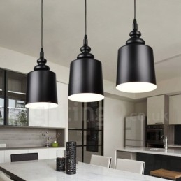 Suspension noire moderne et contemporaine à 3 lumières