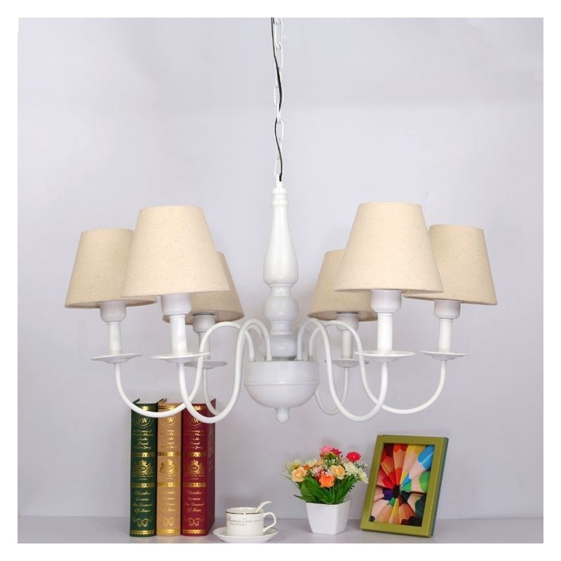 Lustre traditionnel classique intégré en métal